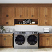 Hampton 24 in. W x 24 in. D x 34.5 in. H Assembled Base Kitchen Cabinet in Medium Oak with Drawer Glides