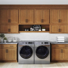 Hampton 24 in. W x 24 in. D x 34.5 in. H Assembled Base Kitchen Cabinet in Medium Oak with Drawer Glides