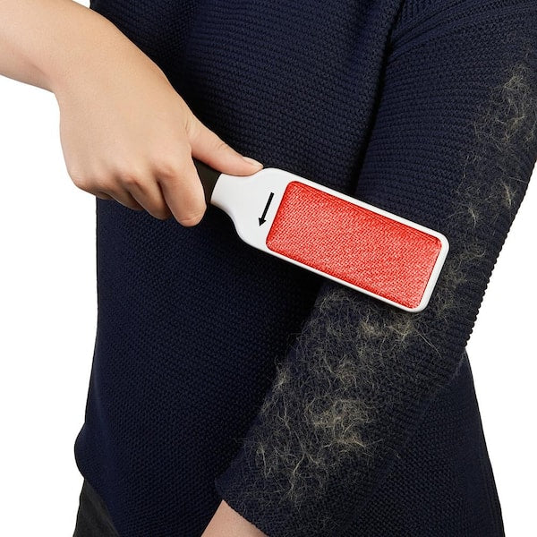 Good Grips FurLifter Garment Brush - Thumbnail 5