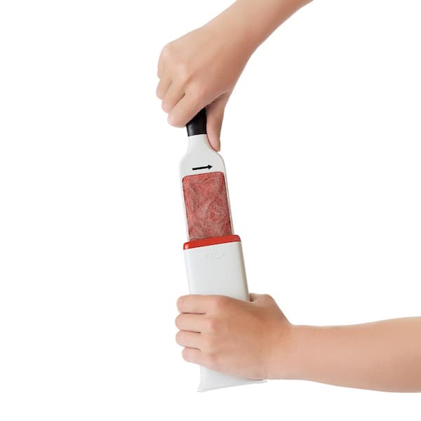 Good Grips FurLifter Garment Brush - Thumbnail 4