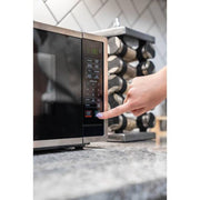 18.6 in W, 0.9 cu. ft. Countertop Microwave, in Stainless Steel with 900-Watt Cooking Power